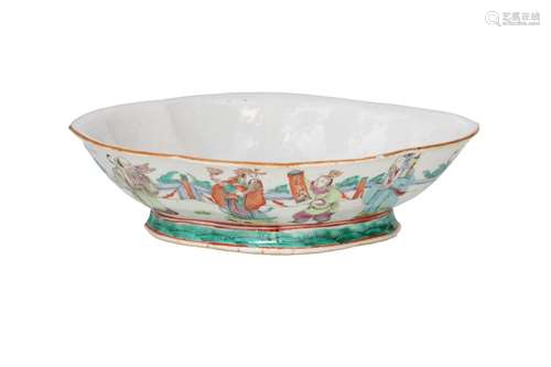 A polychrome porcelain lobed dish, decorated with Fu Lu Shou...