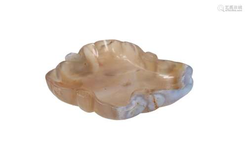 A carved agate brush washer. Unmarked. China, 19th century. ...