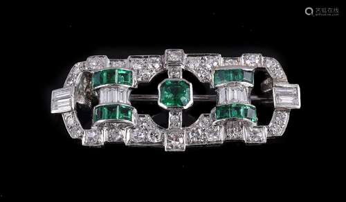 AN EMERALD AND DIAMOND PANEL BROOCH