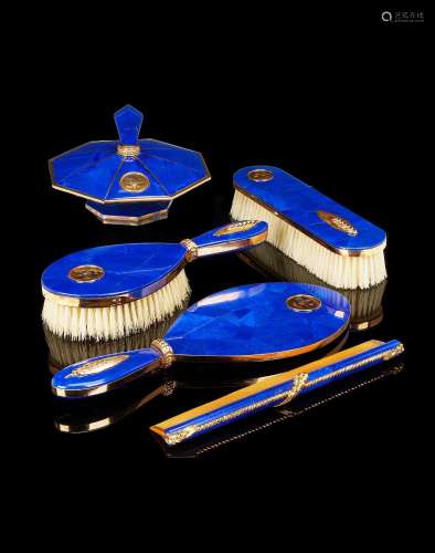 A FRENCH SILVER GILT AND GOLD COLOUR MOUNTED LAPIS LAZULI FI...