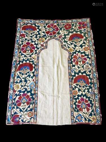 EXTREMELY RARE POMEGRANATE COLOUR SUZANI PRAYING MAT 121CM X...