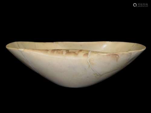 RARE BACTRIAN ENTACT MARBLE DISH