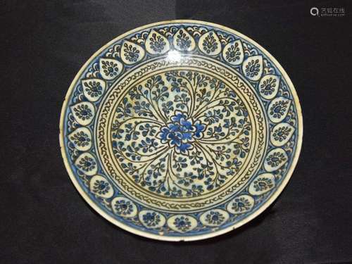 17TH CENTURY INTACT CERAMIC PERSIAN DISH