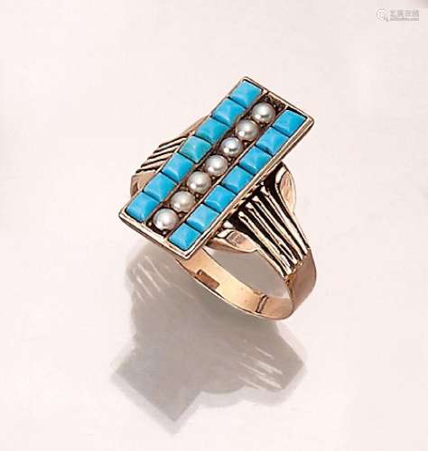 8 kt gold ring with orient pearls and turquoises