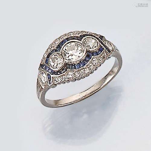 Platinum Art-Deco-ring with sapphires and diamonds