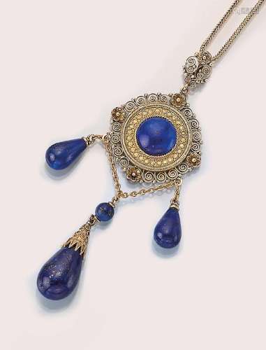12 kt gold pendant with lapis lazuli