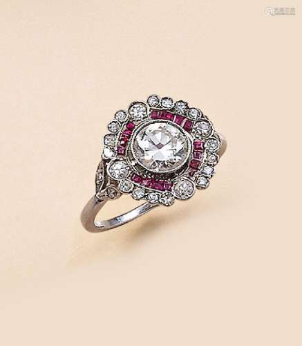 Art-Deco-ring with diamonds and rubies