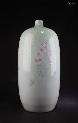 Chinese Porcelain Vase