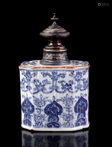 Porcelain tea caddy