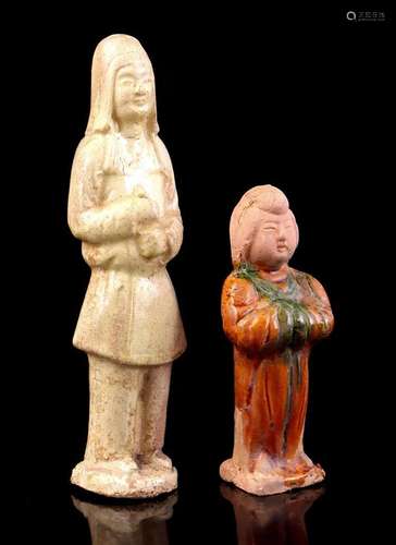 2 earthenware figurines