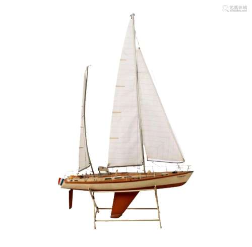Scale model sailboat