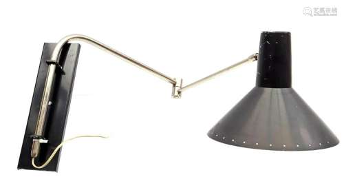 Chromed metal adjustable wall lamp