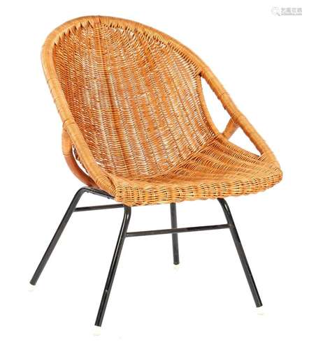 Wicker bucket seat