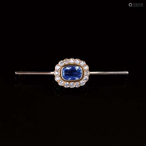 A Diamond Brooch with Natural Sapphire.