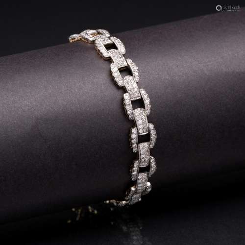 An Art-déco Diamond Bracelet.