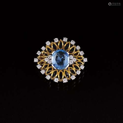 A Natural Sapphire Diamond Brooch.