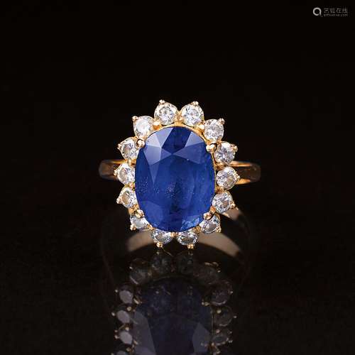 A Sapphire Diamond Ring.