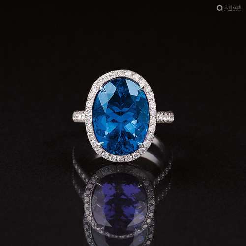 A Tanzanite Diamond Ring.