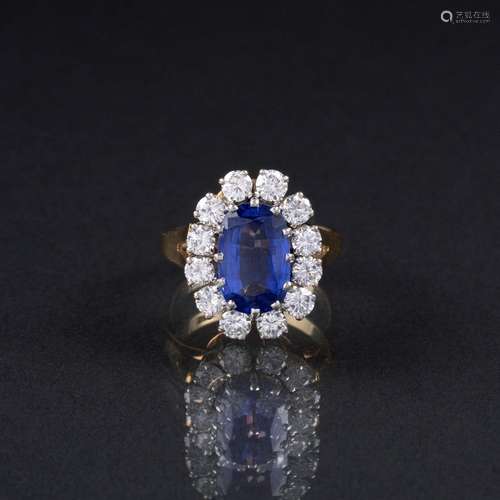 A Tanzanite Diamond Ring.