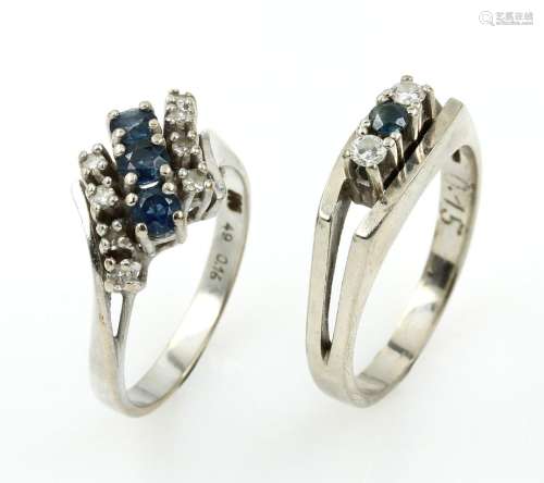 Lot 2 14 kt gold rings with diamonds and sapphires
