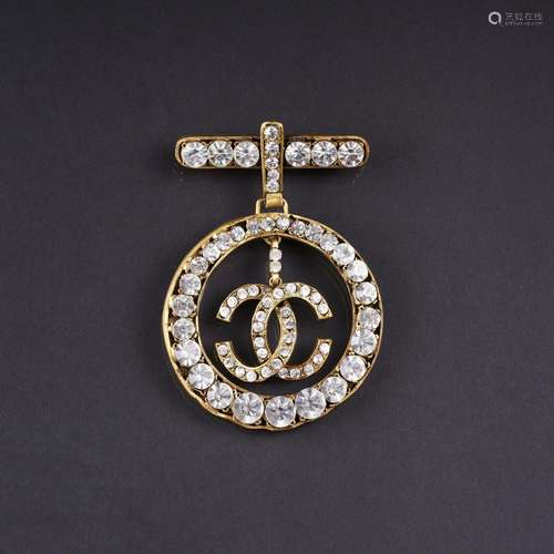 Chanel A CC Logo-Brooch.