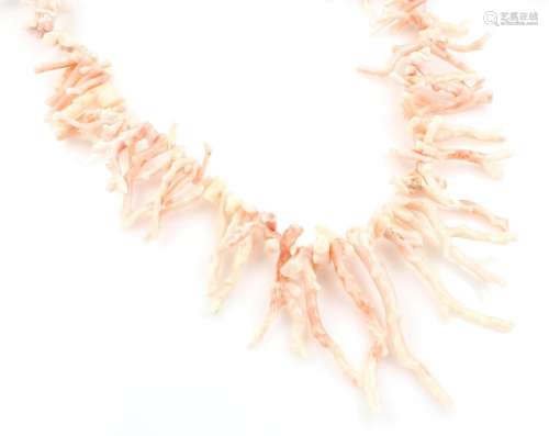 Necklace with coral branches