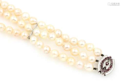 Bracelet with cultured pearls and rubies