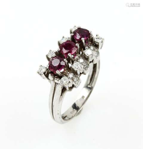 14 kt gold ring with diamonds and rubies