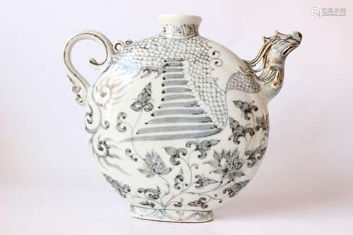 Chinese Blue and White Porcelain Ewer