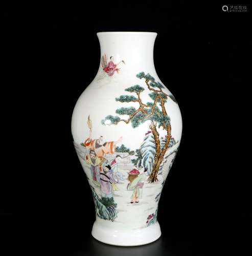 Famille Rose Porcelain Figure Bottle ,China