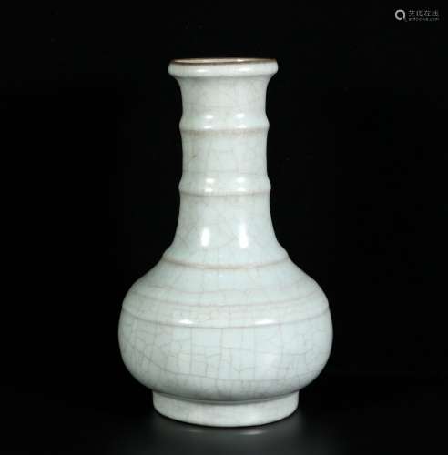Ge Glazed Porcelain Bottle ,China
