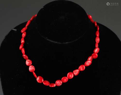 A FINE RED CORAL NECKLACE