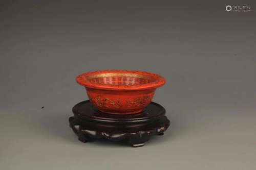 A FINE BOWL SHAPED RED CINNABAR INK