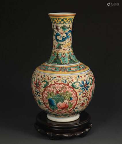 A FAIENCE COLOR LOTUS PATTERN DECORATIVE VASE