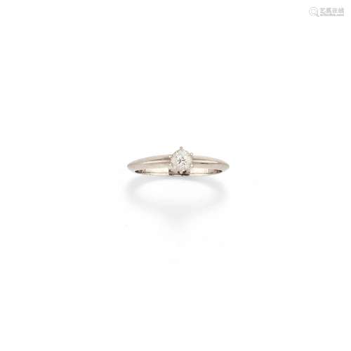 Tiffany & Co. - A platinum and diamond ring, Tiffany &am...