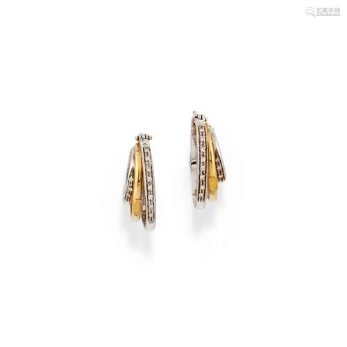 Recarlo - A 18K two-color gold and diamond earrings,