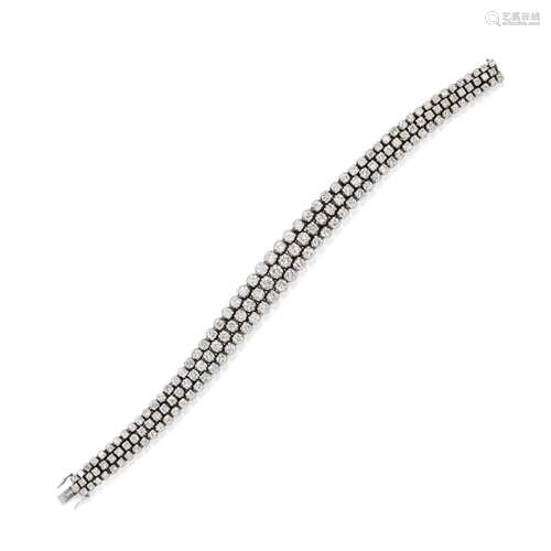 A 18K white gold and diamond bracelet