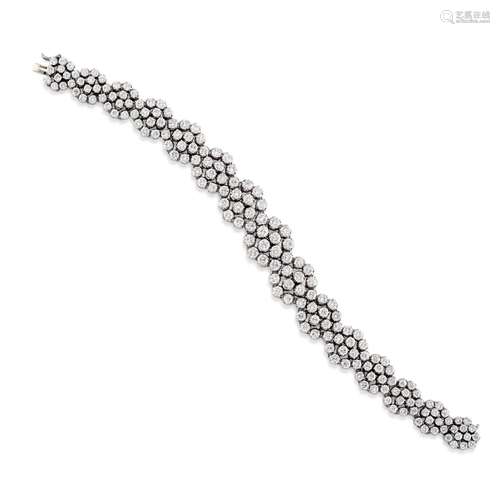 A 18K white gold and diamond bracelet