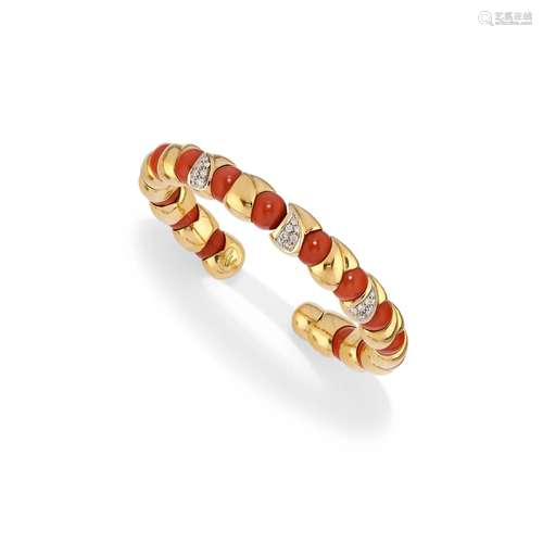 Chantecler - A 18K yellow gold with coral and diamond