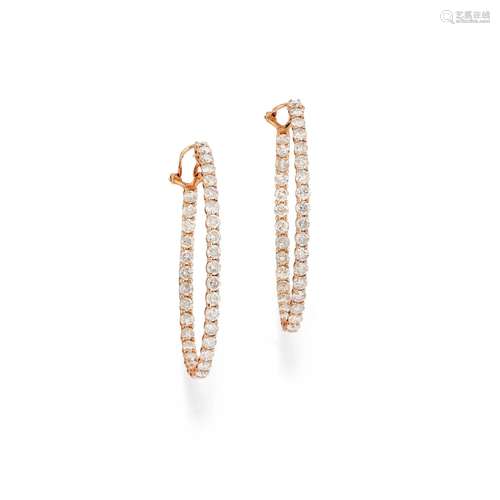 A 18K red gold and diamond earrings