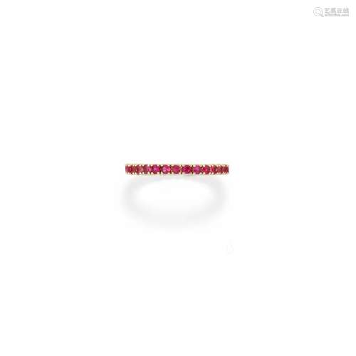 A 18K red gold and ruby ring