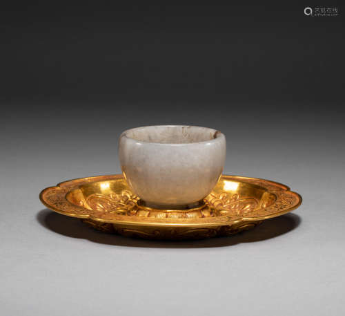 Chinese Liao Dynasty gilt hetian jade cup