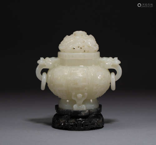Hetian jade incense burner from Qing Dynasty