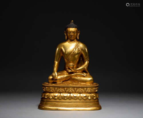 Chinese Qing Dynasty bronze gilt Buddha statue