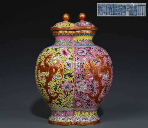 A double enamel vase from the Qing Dynasty