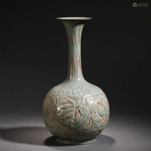 Song Dynasty Celadon Flower Vase