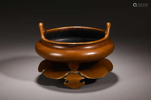 Qing Dynasty Bronze Double Ear Stove
