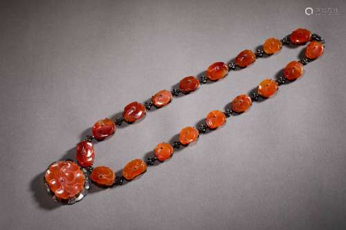 Qing Dynasty Agate Necklace