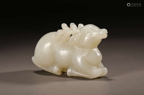 Qing Dynasty Hetian Jade Deer Decoration