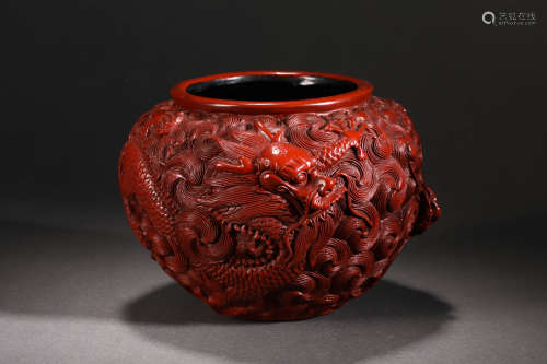 Qing Dynasty lacquer dragon pattern jar